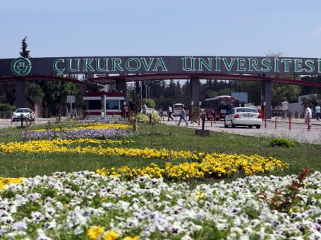 Çukurova Üniversitesi Merkezi Araştırma Laboratuvarı (ÇÜMERLAB)